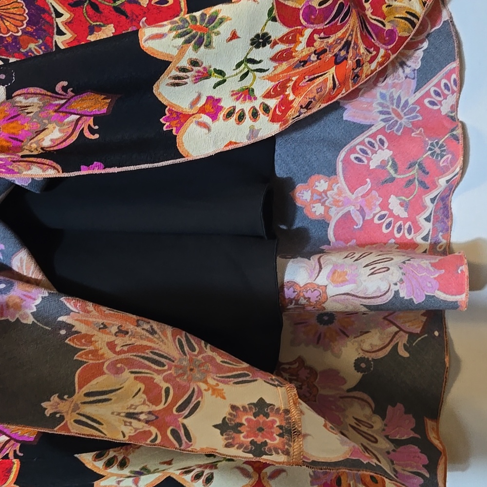 Karen Kane Medallion Floral Midi‎ Skirt Size L Bias Cut - Picture 10 of 15